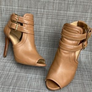 Michael Kors Leather Heels Size 7